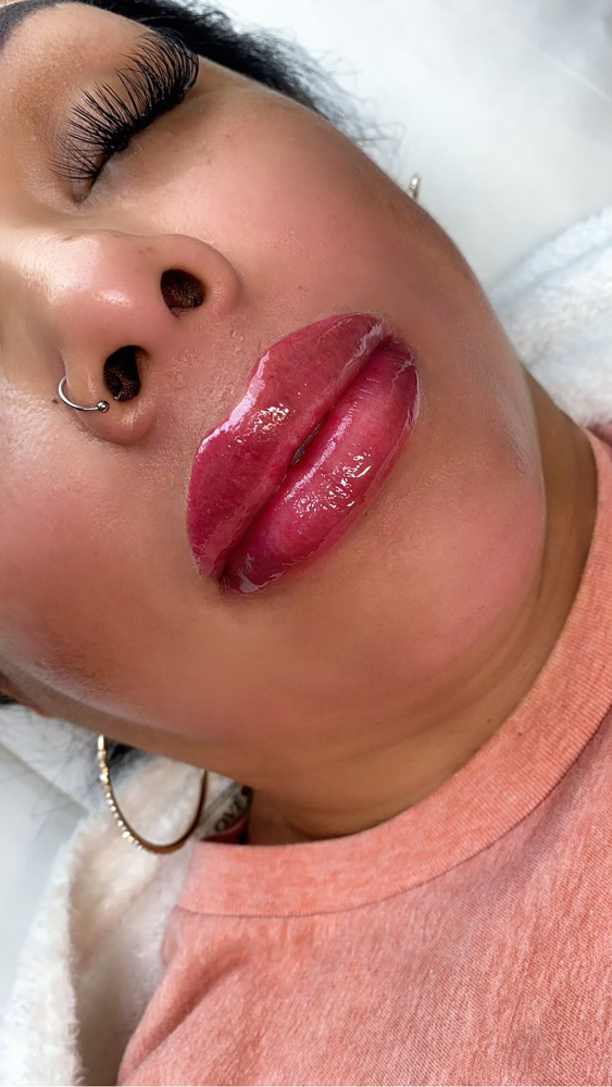 Lip Blushing