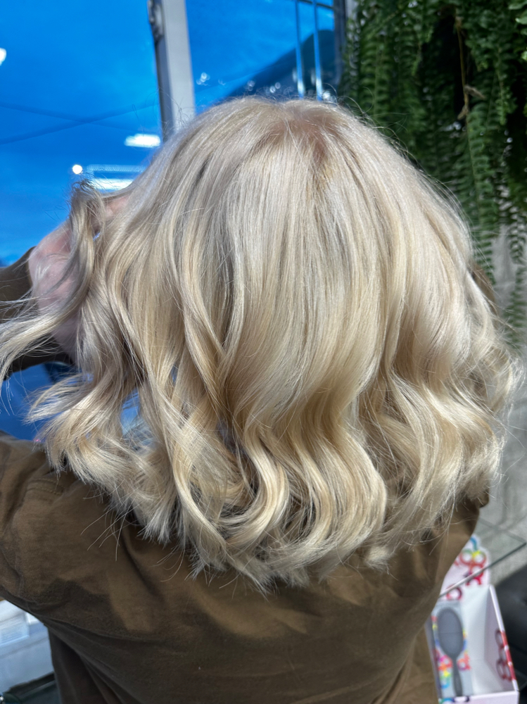 All Over Blonde (platinum Card)