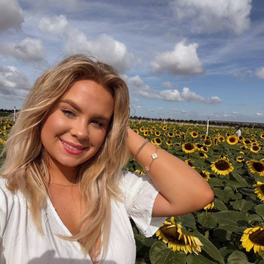 Custom Spray Tan - Single Session at Tropical Glow Spray Tans in Sebring, FL