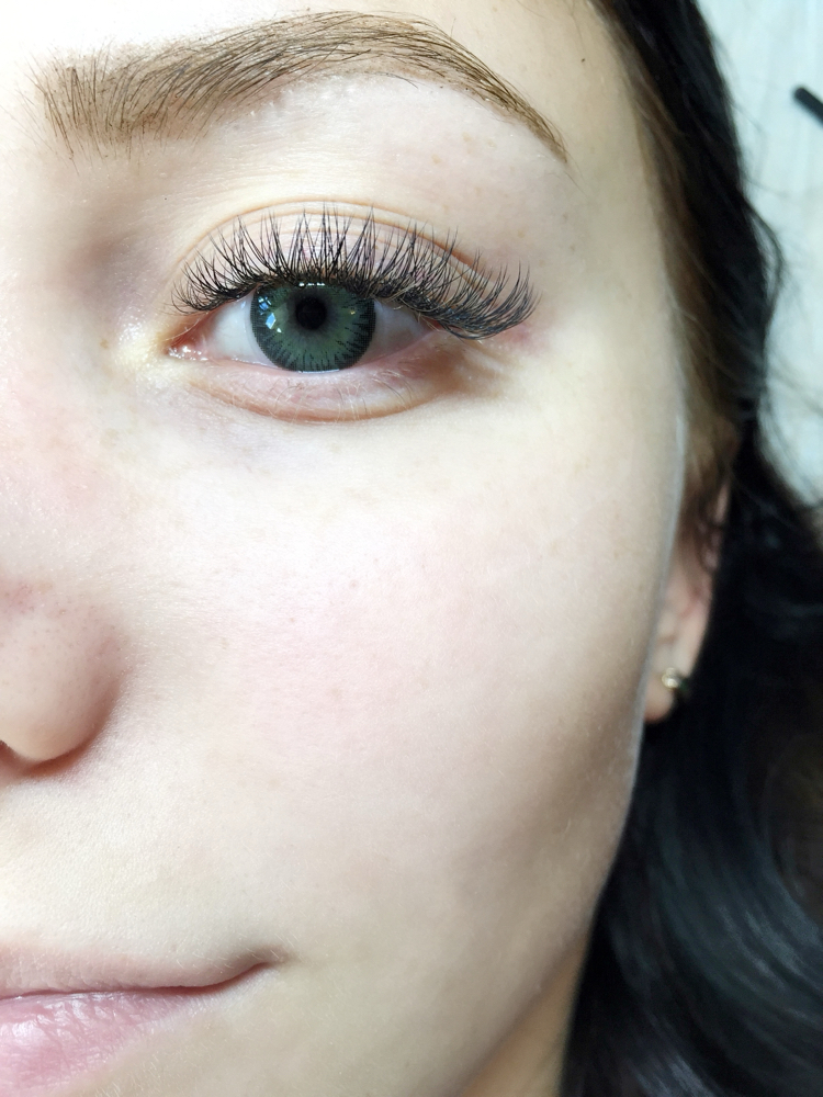 Hybrid Eyelash extensions at Lash for you in Tampa, FL
