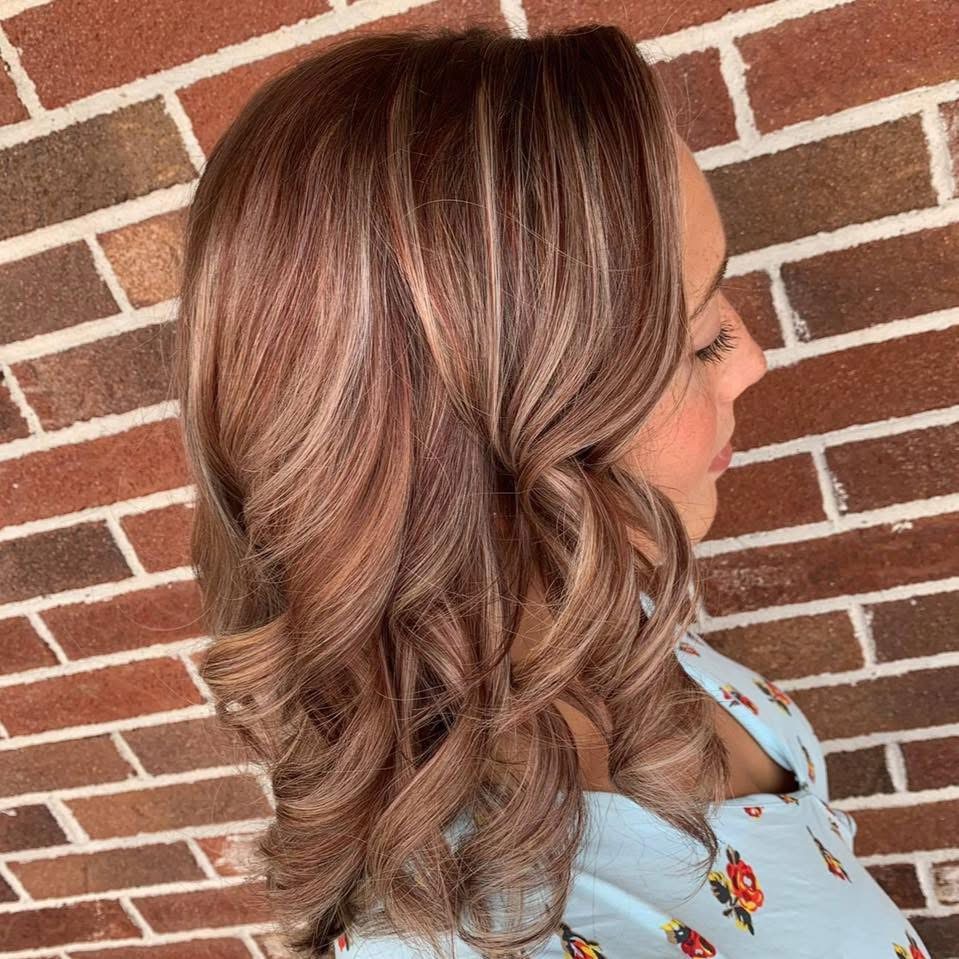 Color Regrowth w/ Partial Foil at Nascienzia Hair Fashions LLC in Warwick, RI