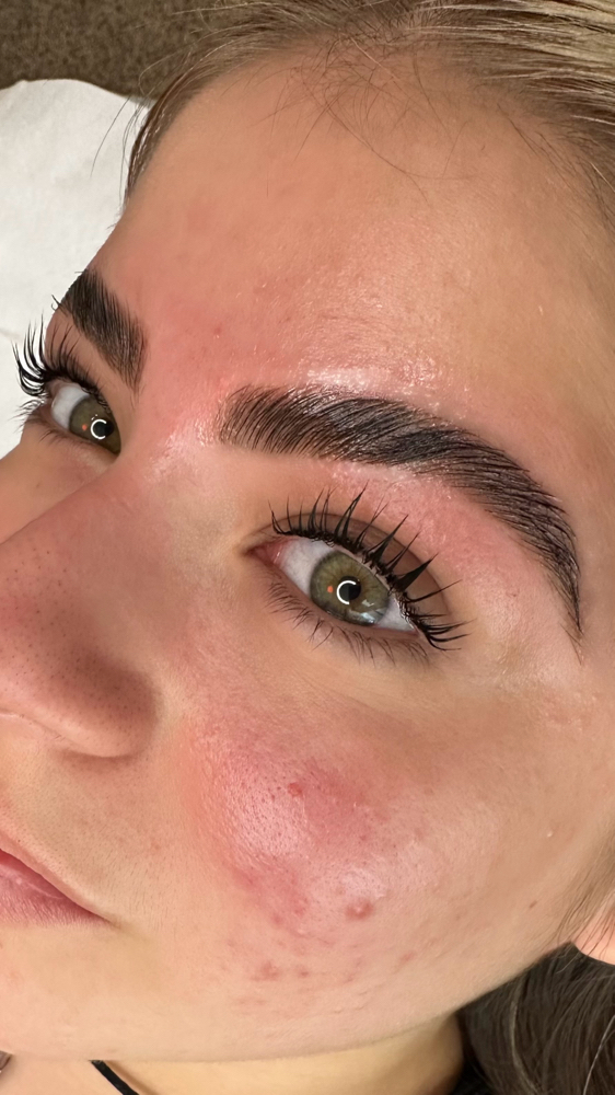 Lash lift and tint
