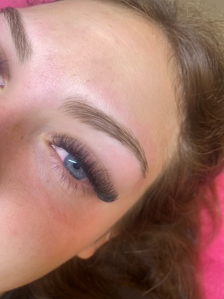 Mega Volume Full Set at Mi Amor Beauty Lounge in Hillsboro, OR