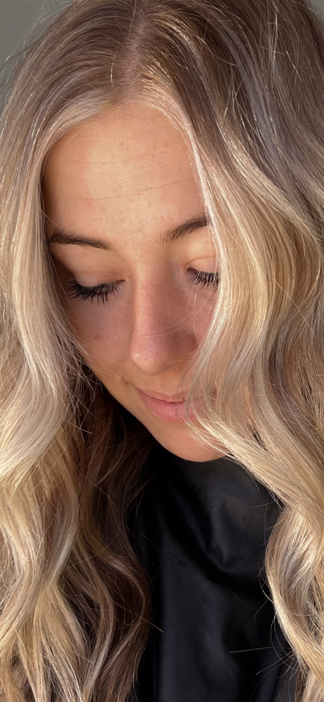 Face Framing Blonding
