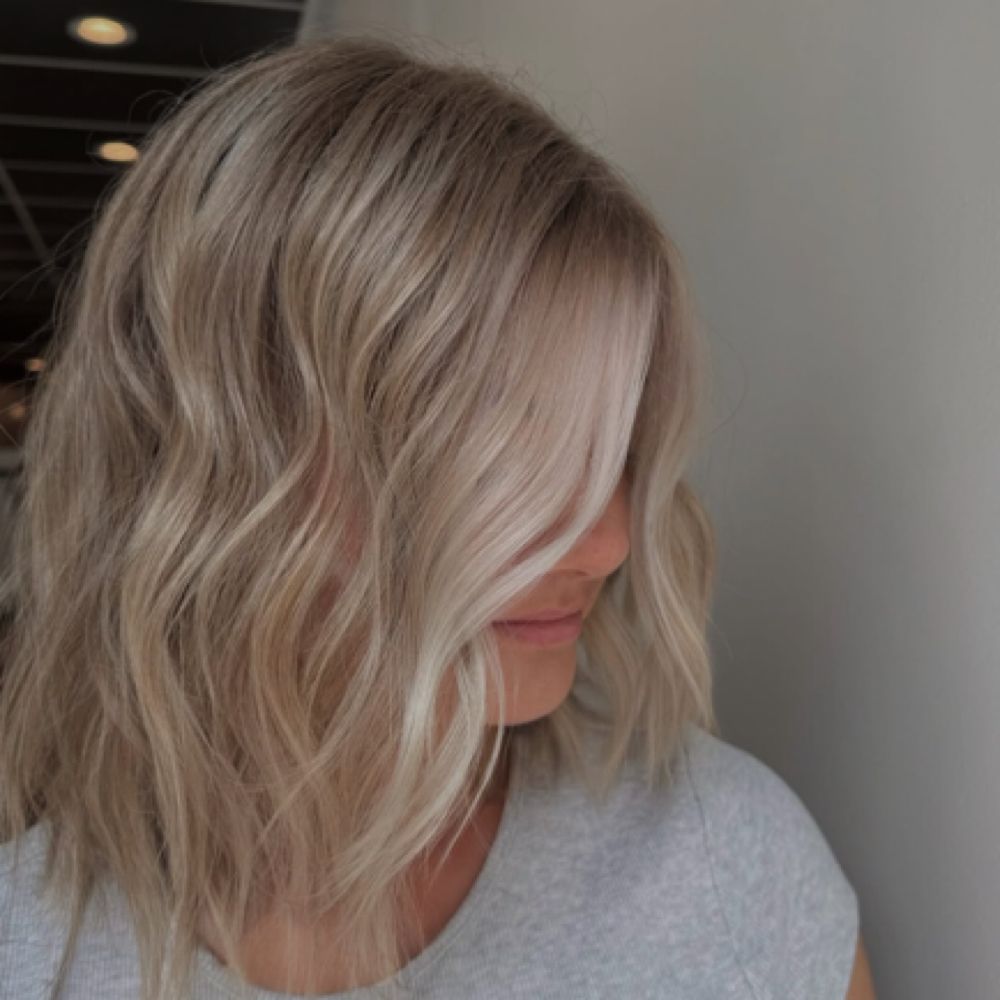 High Tide Mini at Salt + Mane Co. in Aurora, IN