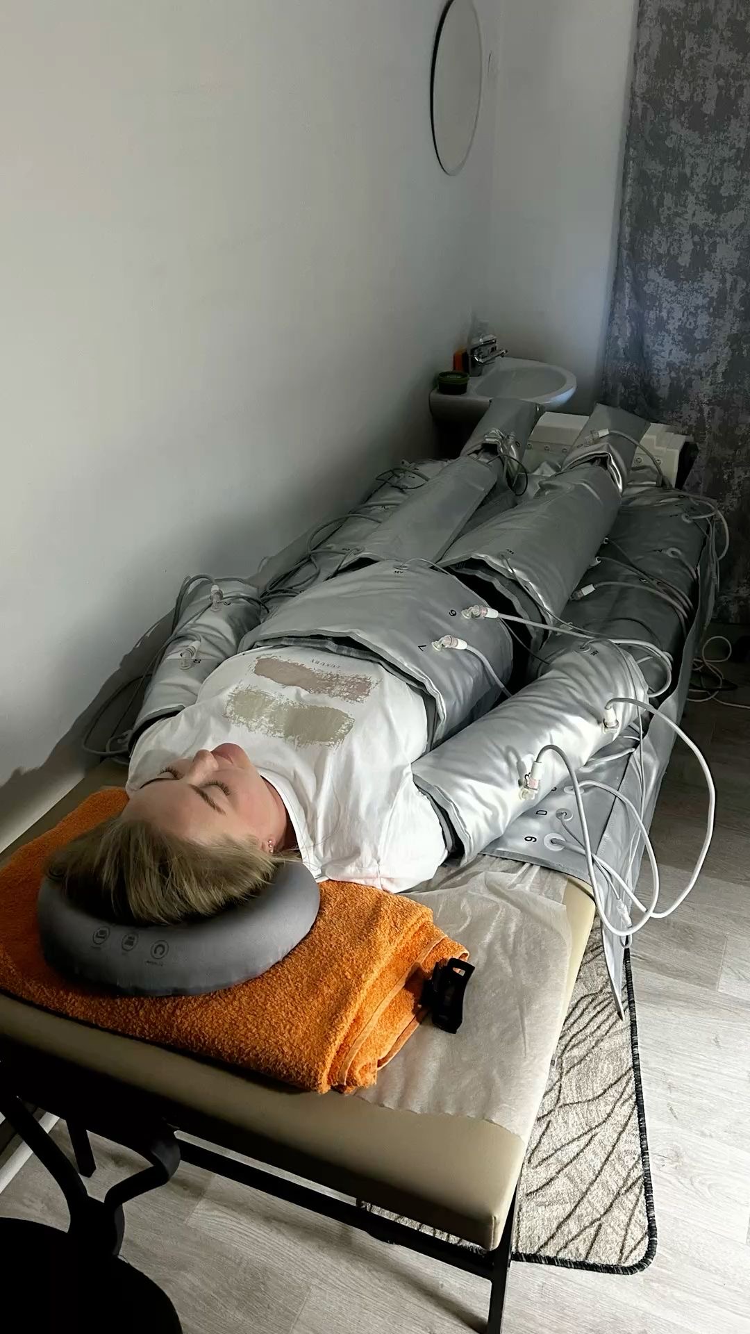 Face Massage & Pressotherapy