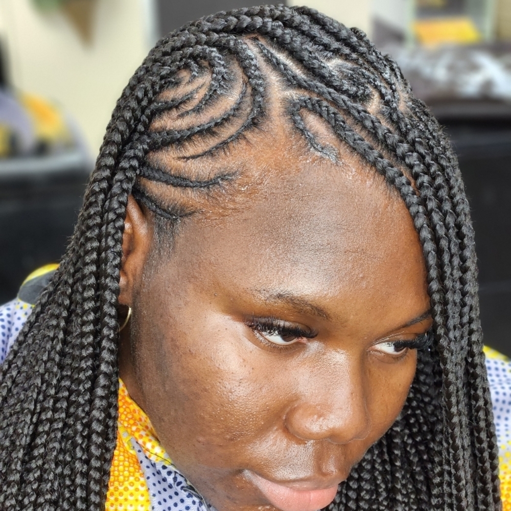 Design Cornrow/medium Knotless at MaryamuAfricanbraids in Newark, NJ