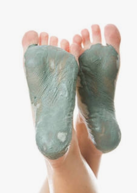 Exfoliating foot treatment