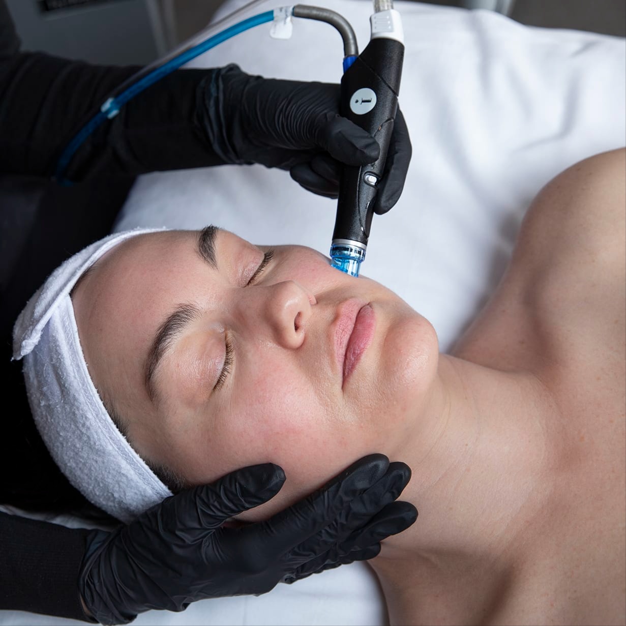 HIDRAFACIAL at CROWNED BY GRACE  "BEAUTY LOUNGE" in North Bergen, NJ
