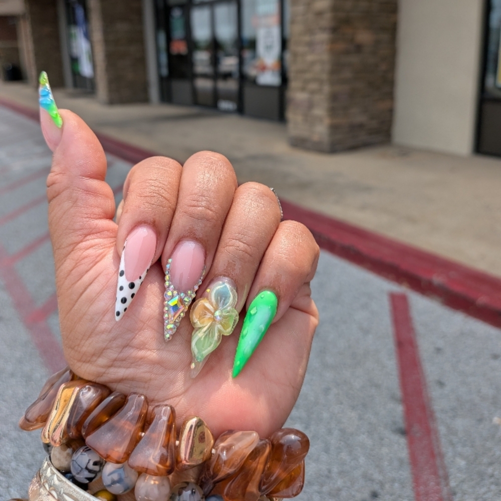 HYBRID Acrygel Full set at Pretty Herr Nailz in York, PA