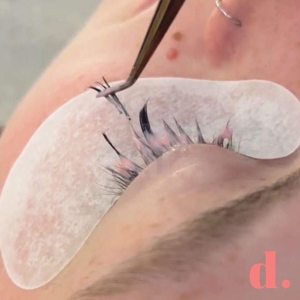 Lash Extension Removal