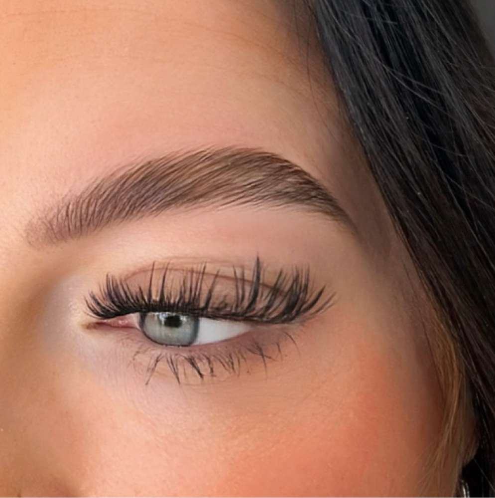 HMH BROW EDIT at HIGH MAINTENANCE HABITS SALON + LOUNGE in Aurora, IN
