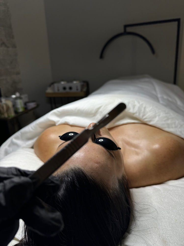 Express Dermaplaning  Facial