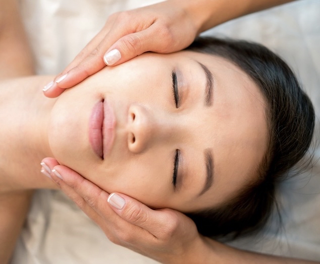 Lunch Break Express Facial