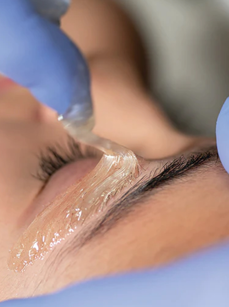 Eye Brow Sugaring + Tint