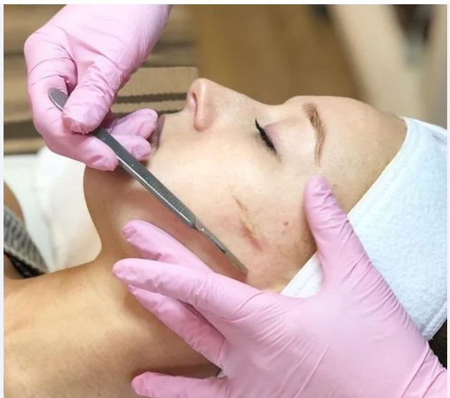 Dermaplane Facial