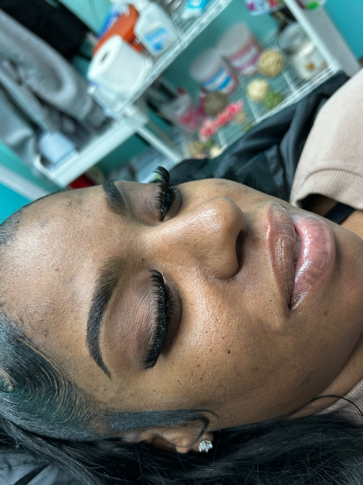 Brow Thread w/ Tint 🦋