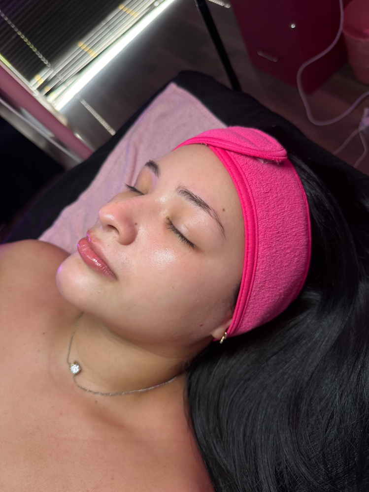 The EVERYTHING Facial 🫶🏻