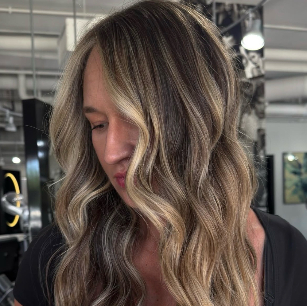 Faceframe Highlight + Melt + Tone at Darian Mya in Newport, KY