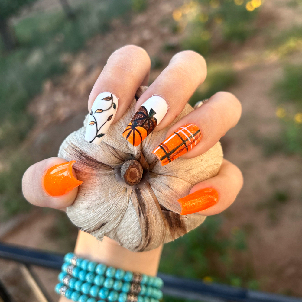 Nail Art Per Nail at Turquoise nails in Capitan, NM