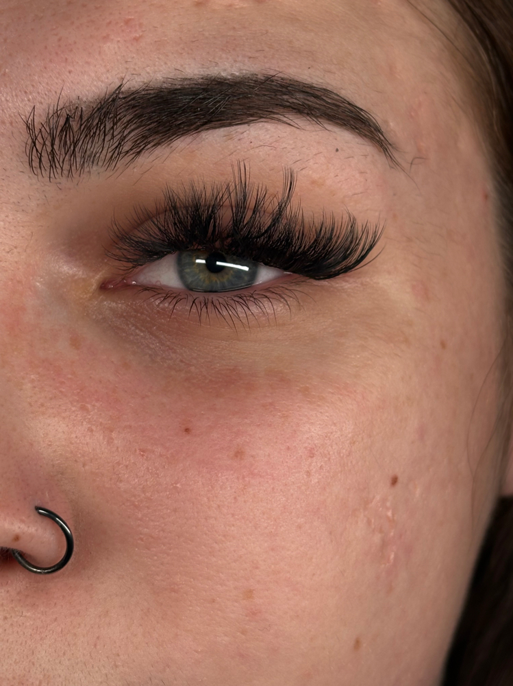 Extended Lash Maintence at Whipplashed in Oak Hall, VA