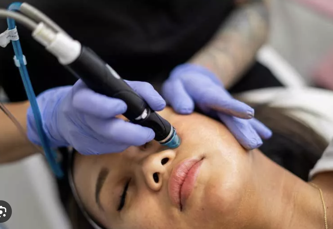 Hydro-Glow Facial