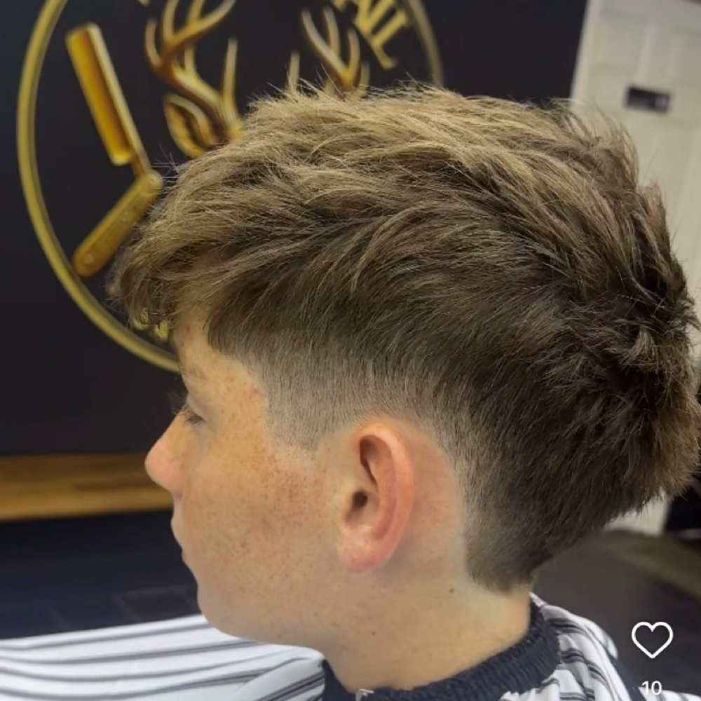 Men's Haircut / Kids at White Tail Barbershop With Bailey in Livingston, TN