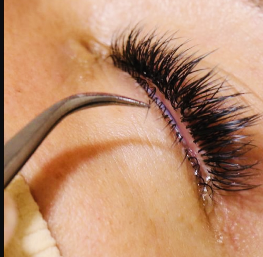 Bottom Lash Extensions