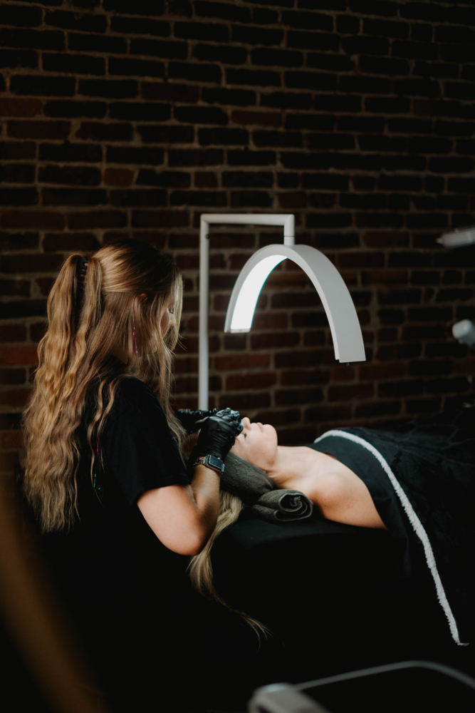 1:1 Esthetician Mentorship Calls