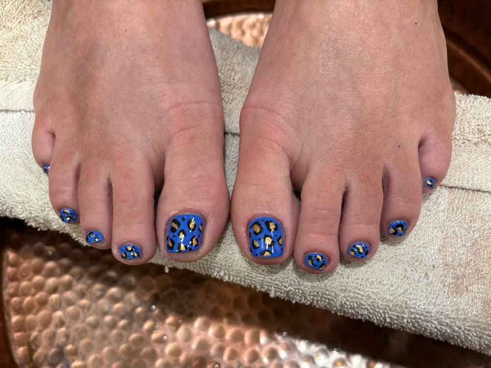 Express Pedi at Beauty Outlaws in everett, PA