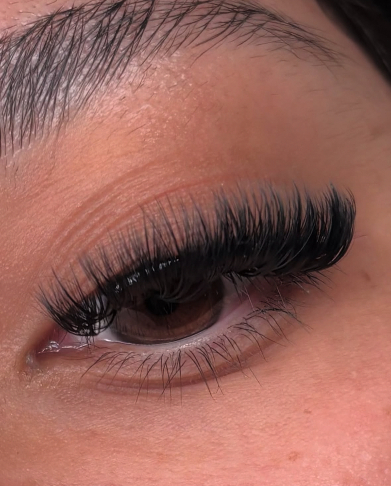 Lash Refills at Ahedo Beauty Studio in Brownsville, TX
