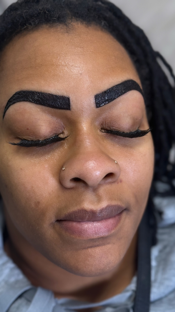 Eyebrow Tinting