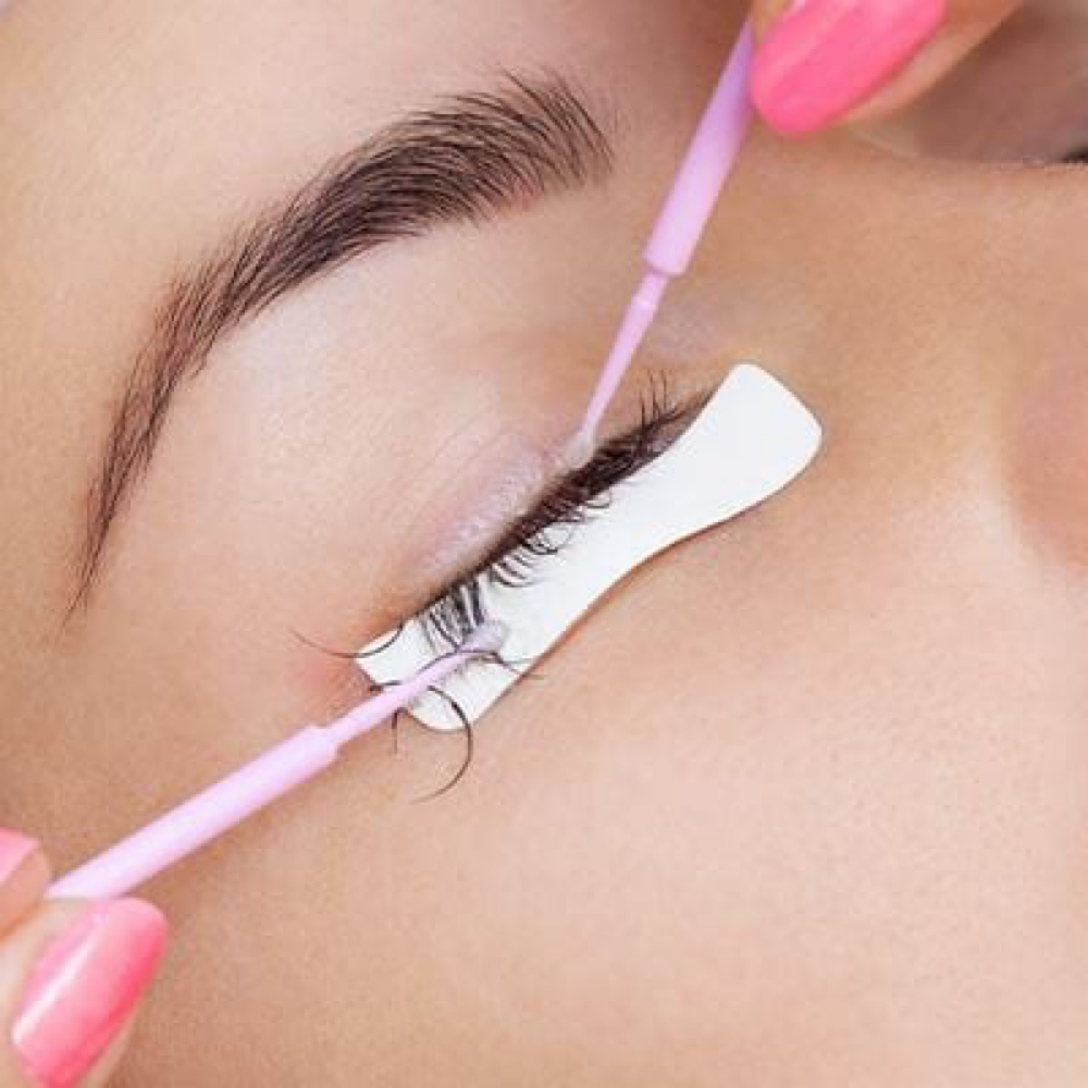 Lash Removal at HER Lash & Beauty Bar in Jacksonville, FL