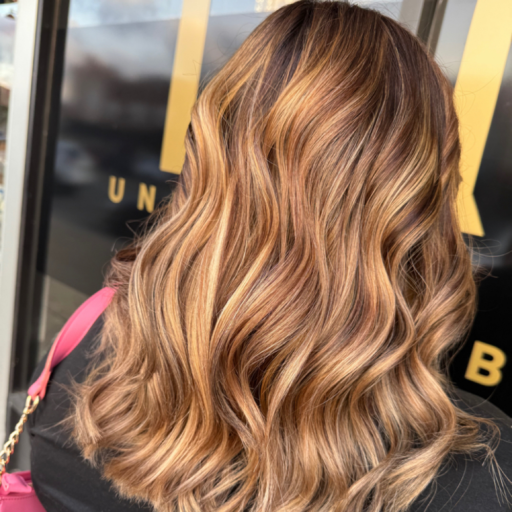 Foilyage at Uniquely Yours Beauty Bar in Melrose Park, IL