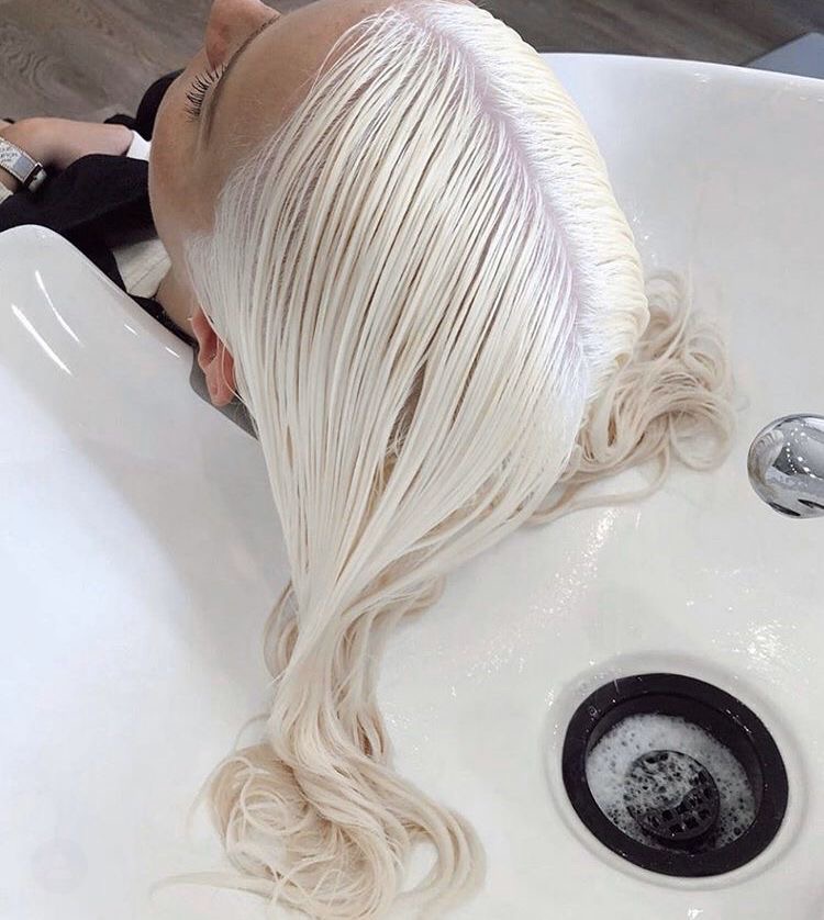 Platinum Blonde (Roots to Ends)