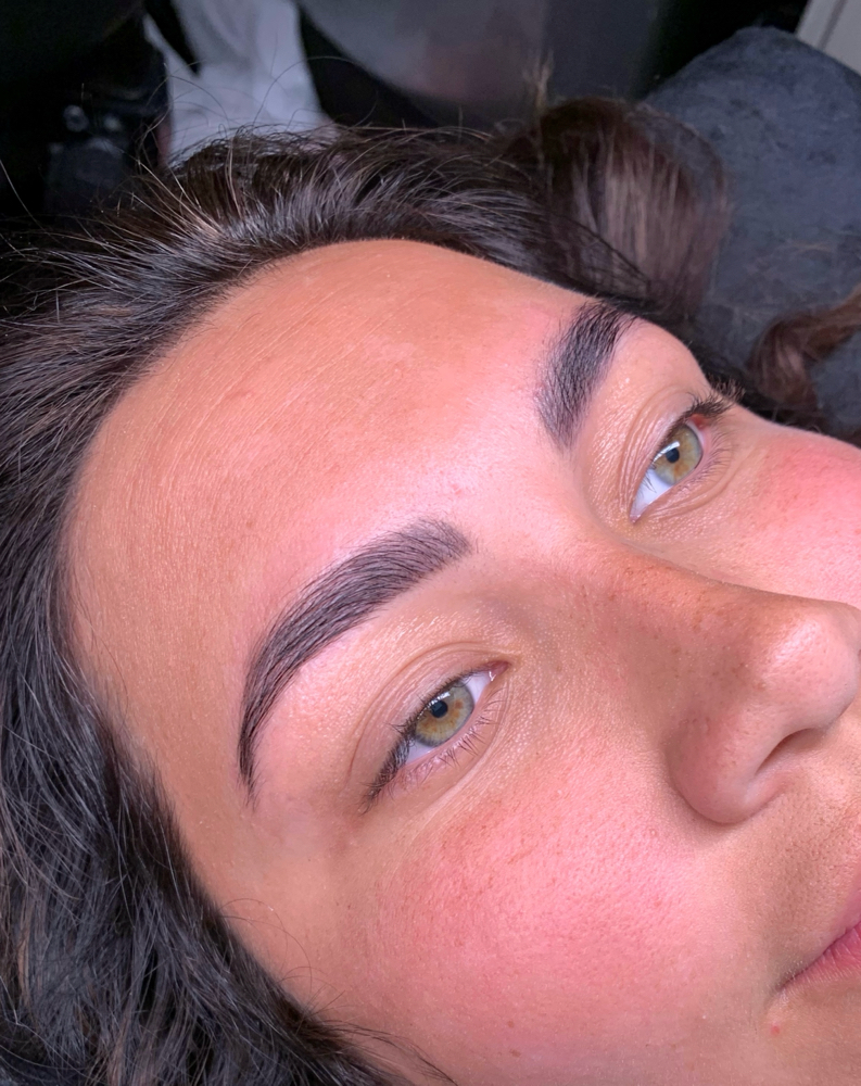 Brow Lamination And Tint