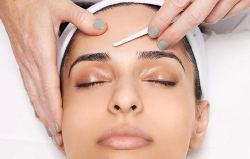 Dermaplane Facial