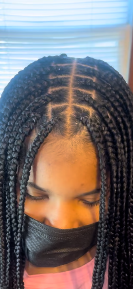 Medium Knotless Braids
