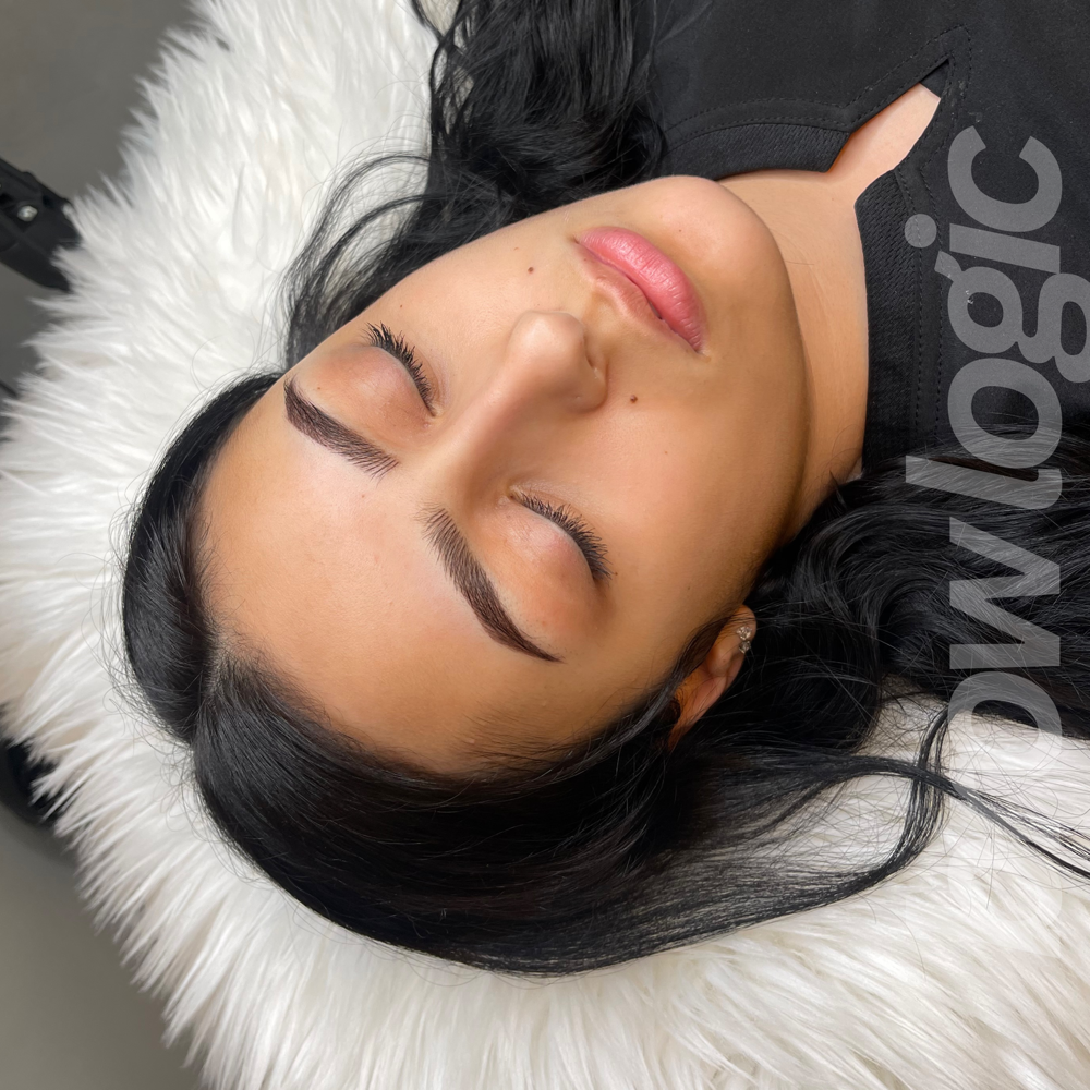Brow Touch Up