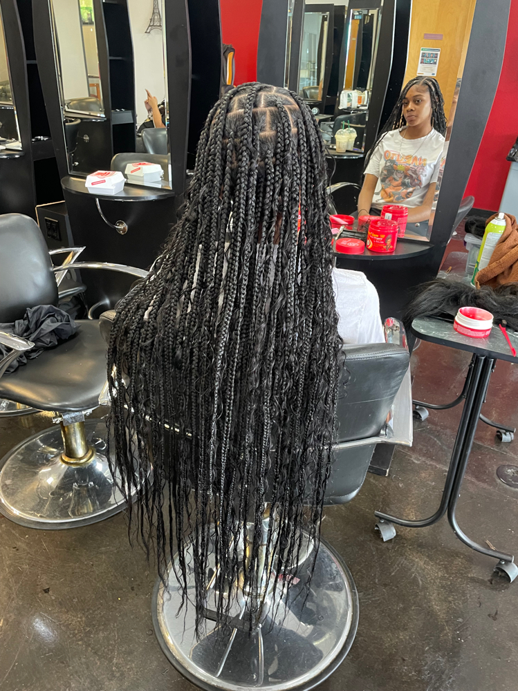 Medium Knotless