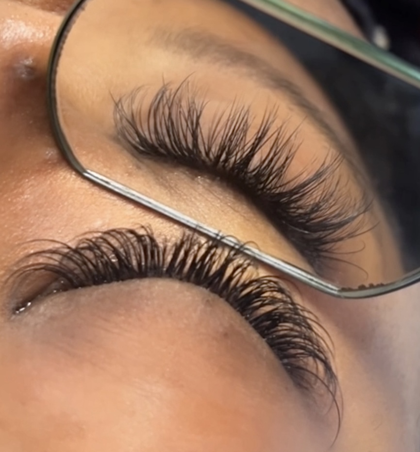 Hybrid Wispy Set at Kamil Cajmonet Beauty Bar in Norfolk, VA