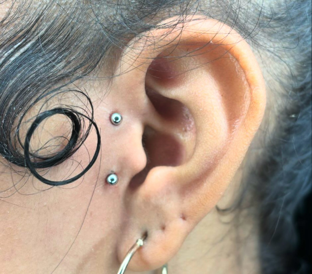 Surface Tragus