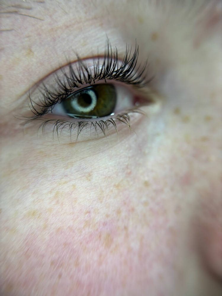 Lash Lift and Tint