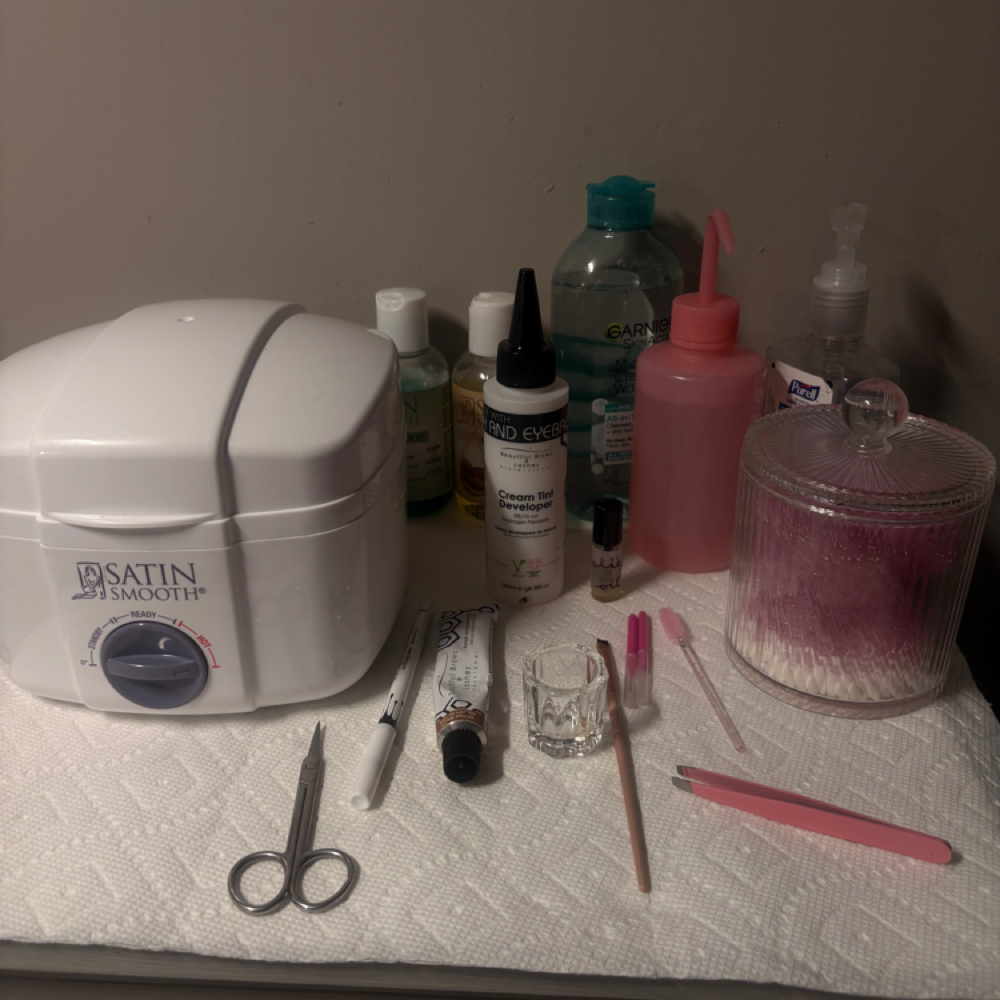 Brow Tint at Ryanne Jade Glow Lounge in Washington, MO