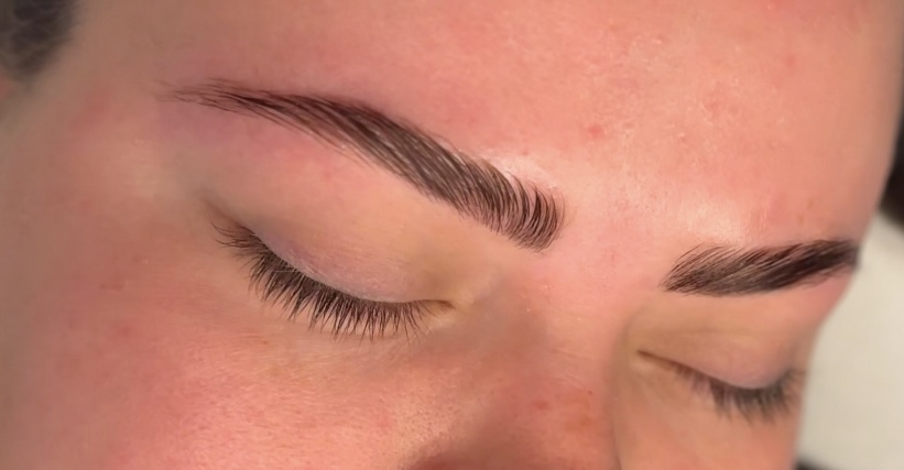 Brow Lamination & Tint