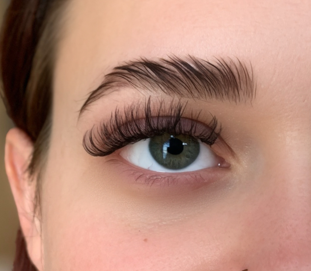 Full Set Hybrid Lash Extensions