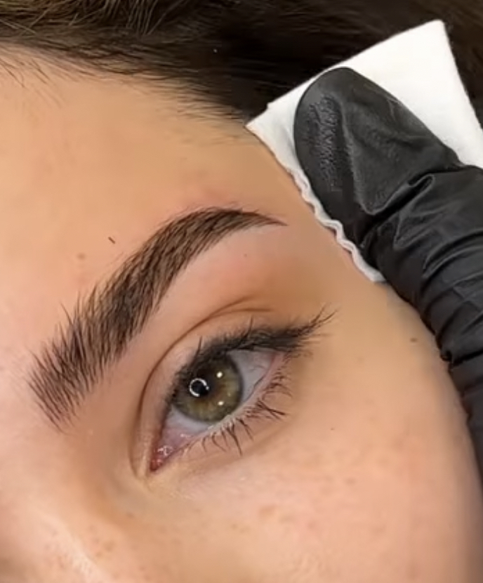 Feathered Nano Brows
