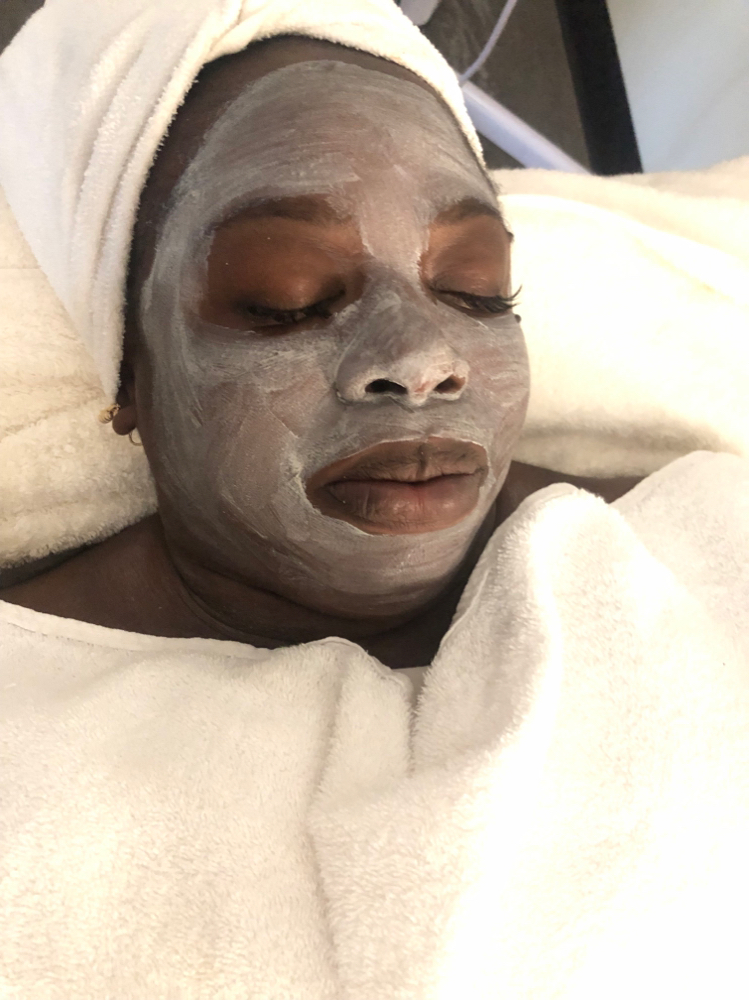 90 Minutes Facial / Skincare