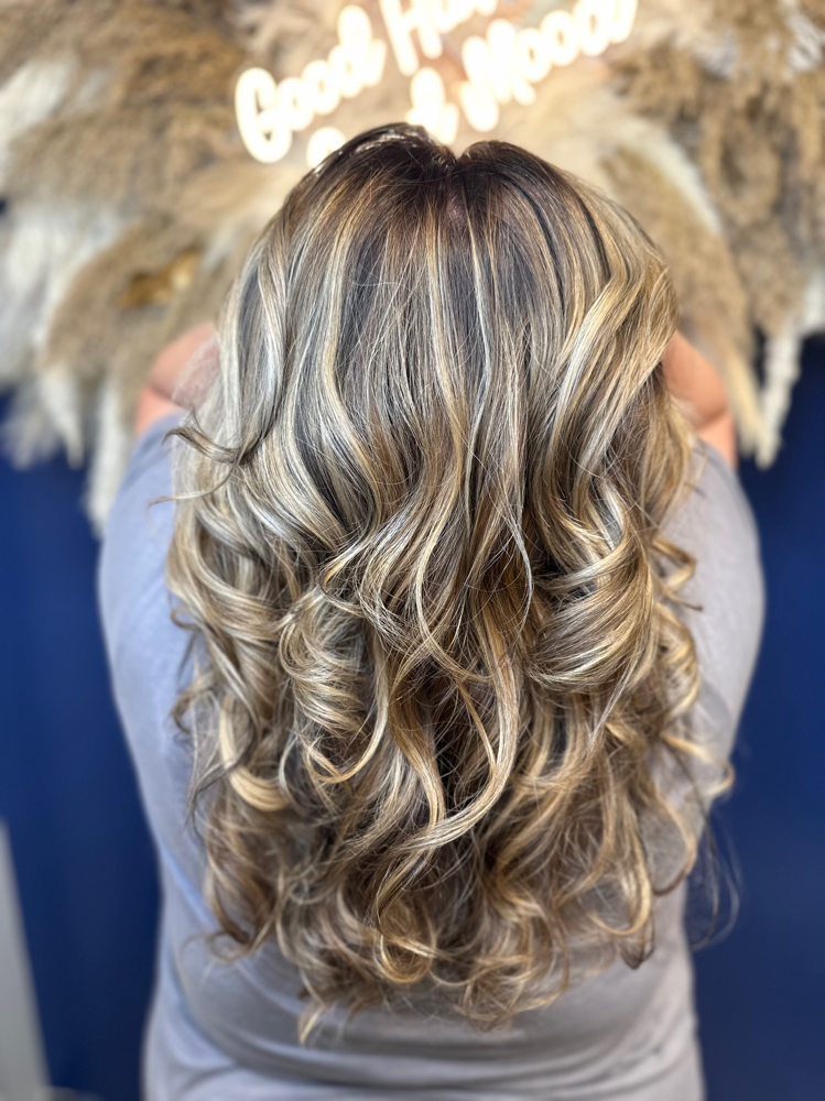PARTIAL HIGHLIGHT & ROOT RETOUCH at Copper Head Studio in Feasterville, PA