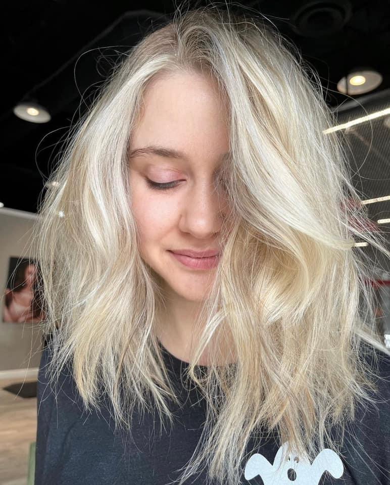 1 on 1 Bright Bold & Blond Class